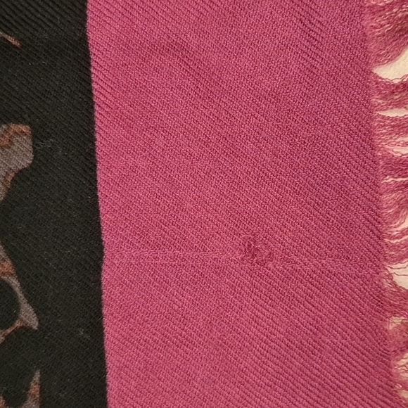 Scarf - Picture 3 of 5